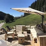 Und Restaurant Kraeuter فندق