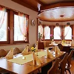 Und Restaurant Kraeuter 3* فورتفاغن
