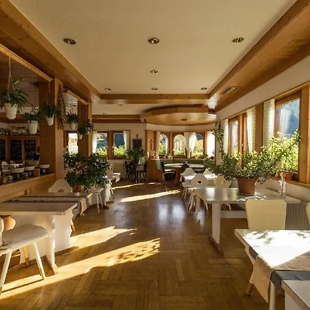 Und Restaurant Kraeuter 3* Furtwangen