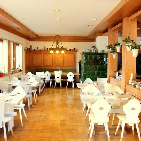 Hotel Und Restaurant Kraeuter Furtwangen