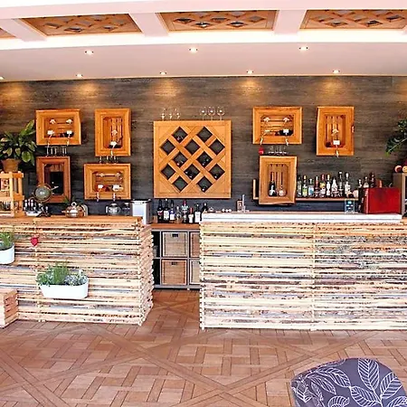 Hotel Und Restaurant Kraeuter 3*