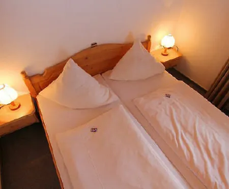 Hotel Und Restaurant Kraeuter 3*