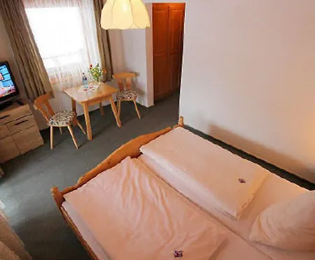 Hotel Und Restaurant Kraeuter Furtwangen